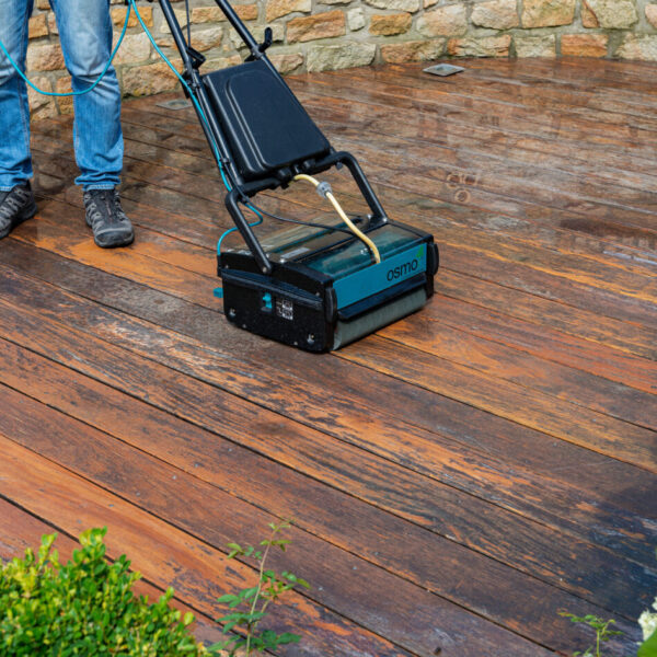 399bfde6308a16f7-Deck Cleaning Machine